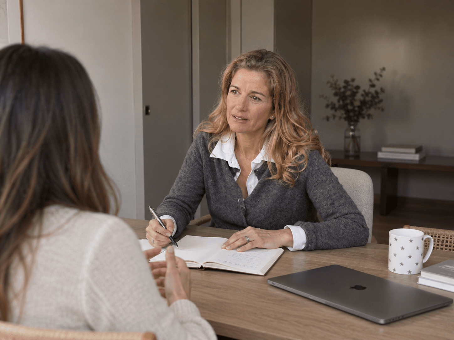 Sessió de coaching amb una persona acompanyada al despatx